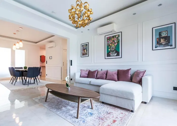 Corvinus Smart Apartment With Beautiful View